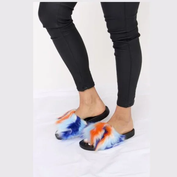 Plush Open-Toe Lounge Sandals (New) - Picture 6 of 7